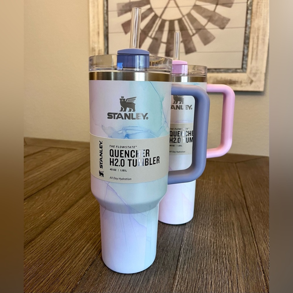 Stanley 40 oz Stainless Steel H2.0 Flowstate Quencher Tumbler Watercolor- Dusk